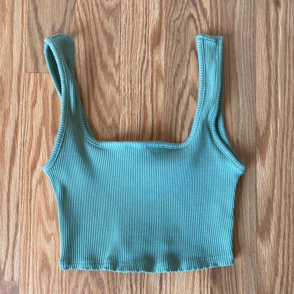 Crop Top - Picture 3 of 3